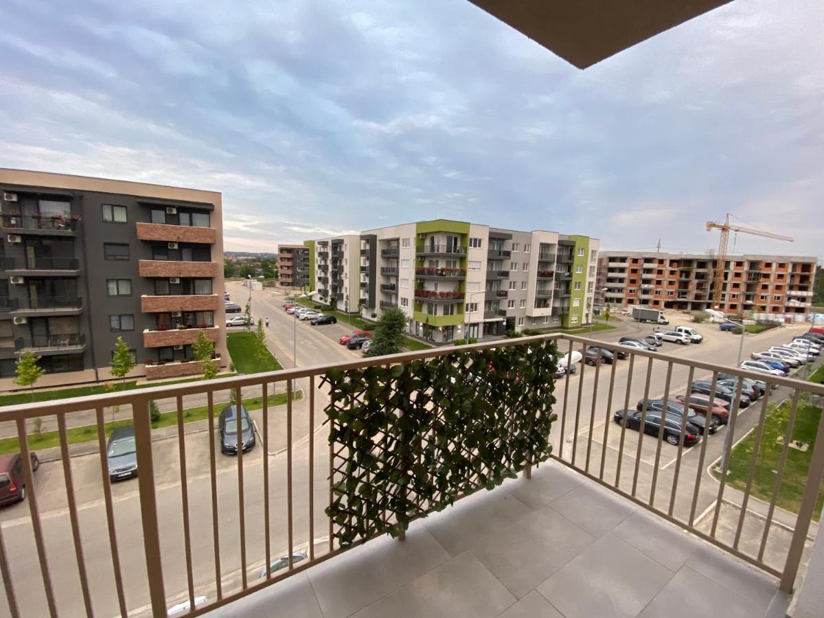 Rose Luxury Apartment Oradea - Felix Bagian luar foto